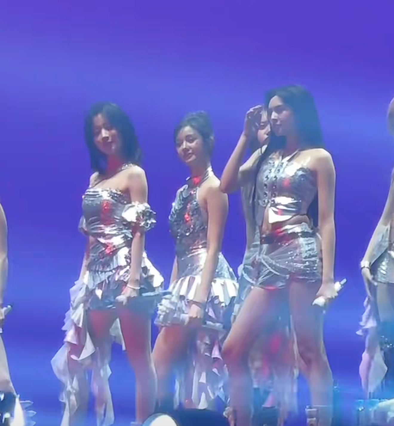 2025 Babymonster cover (2ne1)Go away